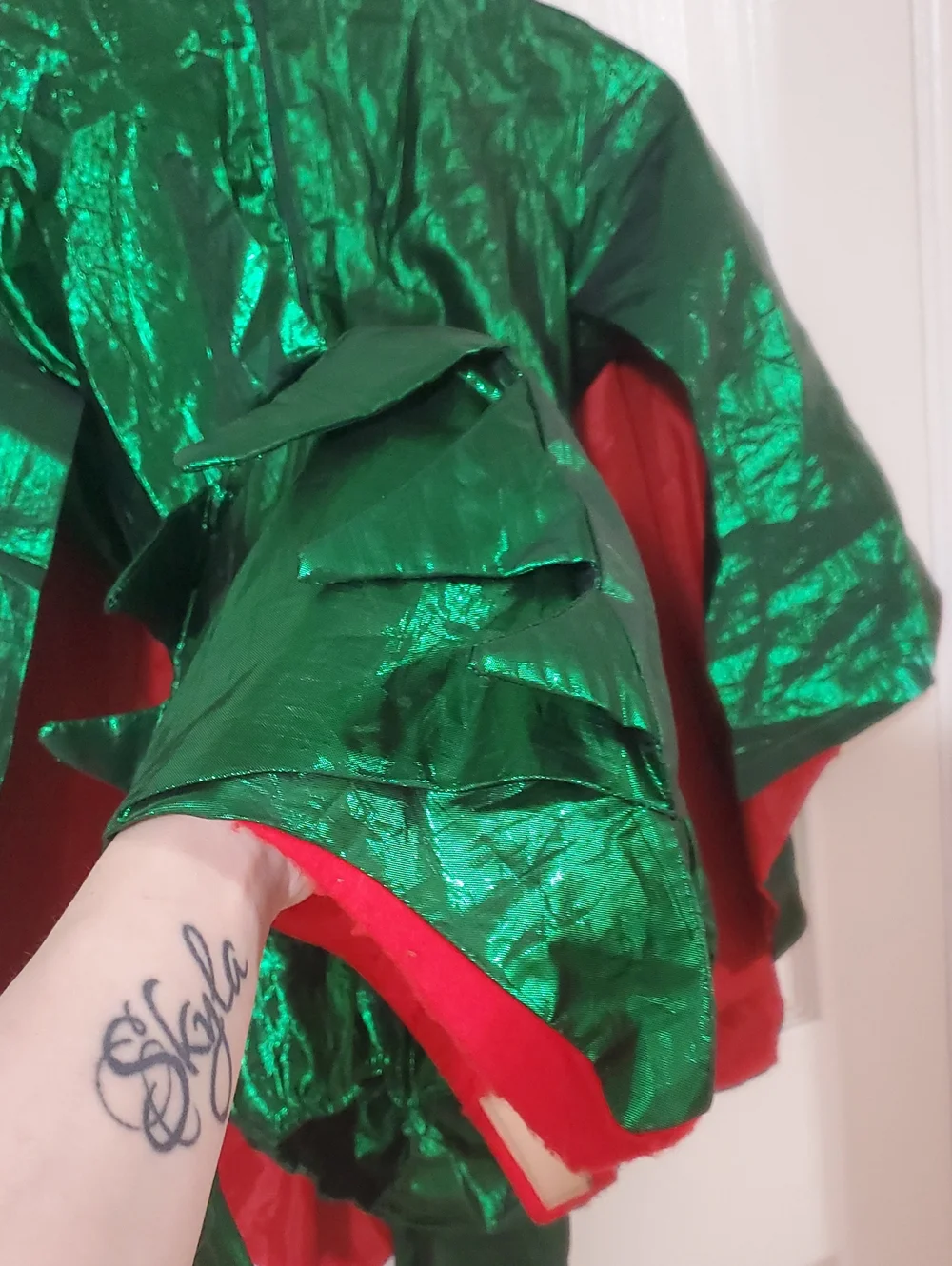 Green Dragon Kids Costume Cape with Tail - Unbranded  8-10 Years